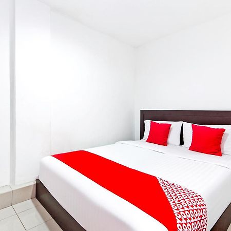 Super Oyo 321 Hotel D'Elegant Kuala Lumpur Esterno foto