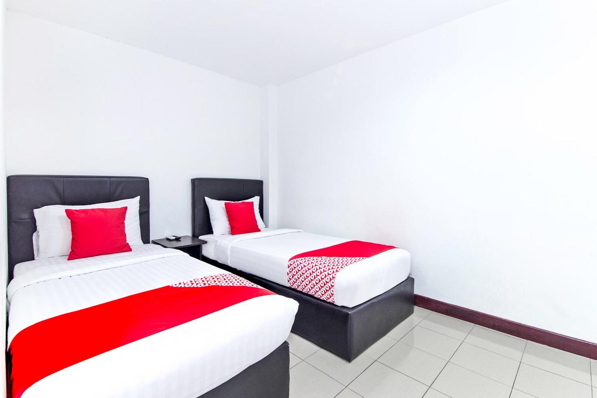 Super Oyo 321 Hotel D'Elegant Kuala Lumpur Esterno foto